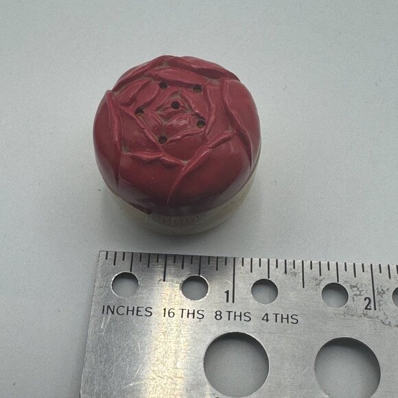 Vintage Rose Bud Compact Salt And Pepper Shakers Red Plastic - Picture 3 of 3